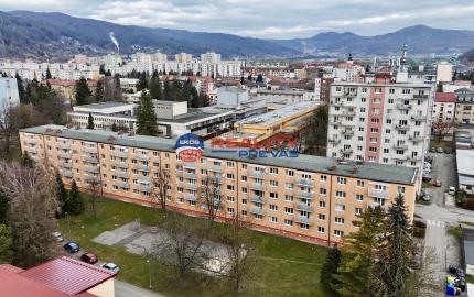 3 izbový byt v centre mesta Púchov na predaj