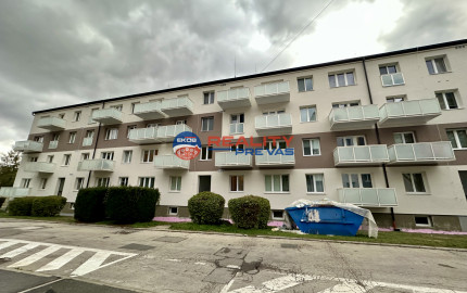 2 izbový byt v novo zrekonštruovanej bytovke SNP  Tr. Teplice - Rezervované