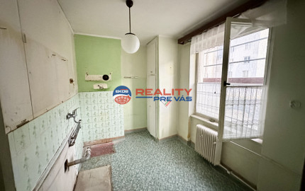 2 izbový byt v novo zrekonštruovanej bytovke SNP  Tr. Teplice - Rezervované