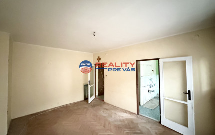 2 izbový byt v novo zrekonštruovanej bytovke SNP  Tr. Teplice - Rezervované