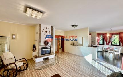 Nádherný 6 izbový rodinný dom v horskom prostredí  - Zariečie  pri  Púchove