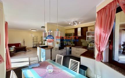 Nádherný 6 izbový rodinný dom v horskom prostredí  - Zariečie  pri  Púchove