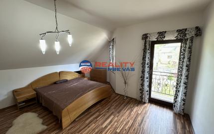 Nádherný 6 izbový rodinný dom v horskom prostredí  - Zariečie  pri  Púchove