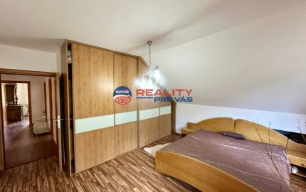 Nádherný 6 izbový rodinný dom v horskom prostredí  - Zariečie  pri  Púchove