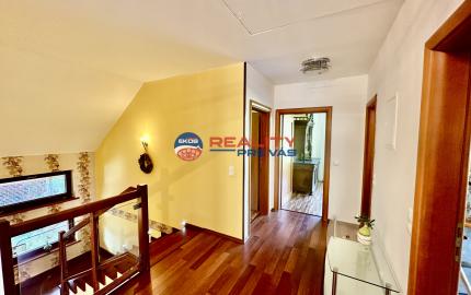 Nádherný 6 izbový rodinný dom v horskom prostredí  - Zariečie  pri  Púchove