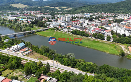 Predaj pozemku v priemyselnej časti mesta Púchov  / Nosice - stavebný pozemok