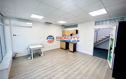 Kancelária v centre mesta  s klimatizáciou - Pasáž 2. poschodie 46 m2