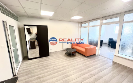 Kancelária v centre mesta  s klimatizáciou - Pasáž 2. poschodie 46 m2