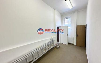 Obchodno - skladový priestor  s vlastným sociálnym zázemím   a parkovacími miestami v priemyselnom parku Nosice -  Púchov