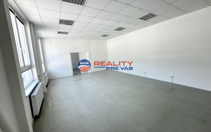 Obchodno - skladový priestor  s vlastným sociálnym zázemím   a parkovacími miestami v priemyselnom parku Nosice -  Púchov