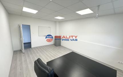 Kancelária v centre mesta  Púchov - Pasáž 20m2 na prenájom - Prenajaté