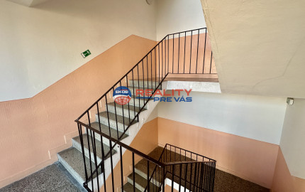 Predaj 2 izbový byt  - Trenčín  - Juh   - Západná    - Predané