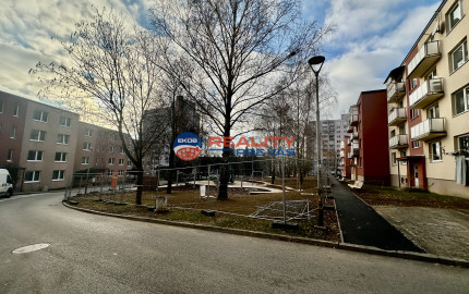 Predaj 2 izbový byt  - Trenčín  - Juh   - Západná    - Predané