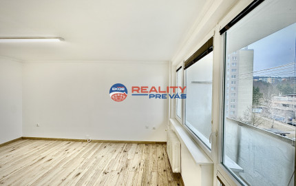 Predaj 2 izbový byt  - Trenčín  - Juh   - Západná    - Predané