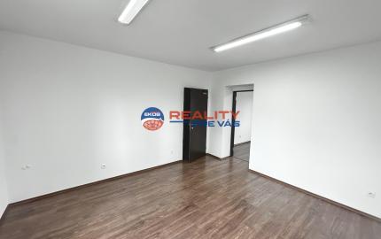 Dvojkancelária  v novostavbe rovno v centre mesta  Púchov  35 m2