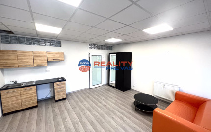 Kancelária v centre mesta  s klimatizáciou - Pasáž 2. poschodie 46 m2