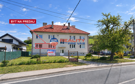 2 izbový byt s pozemkom  260m2  vlastnou záhradkou  a šopkou