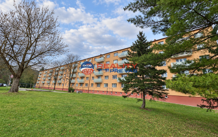 3 izbový byt s  možnosťou vlastnej úpravy centrum Púchov