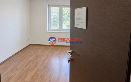 Reality Pre Vás  - Kancelársky priestor v centre  15 m2