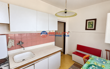 2 izbový byt s balkónom a garážou pod bytom  Borský Mikuláš