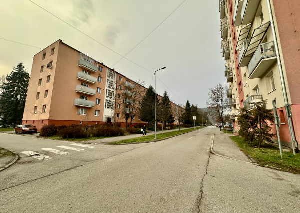 3 izbový byt v centre mesta Púchov na predaj