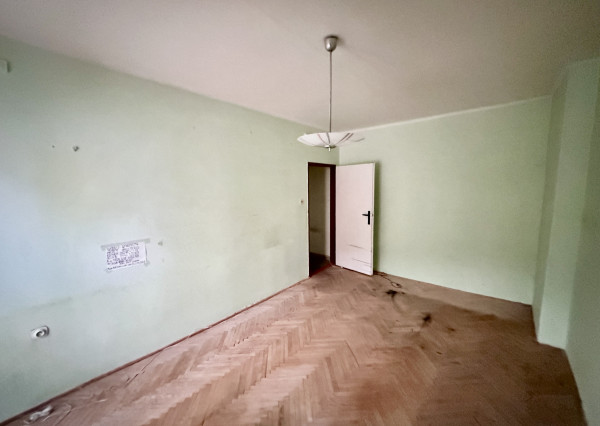 2 izbový byt v novo zrekonštruovanej bytovke SNP  Tr. Teplice - Rezervované