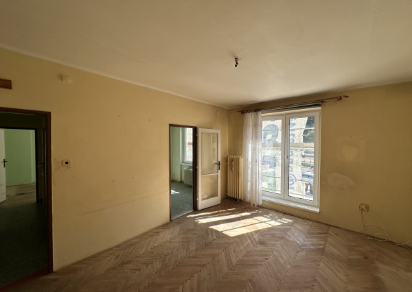 2 izbový byt v novo zrekonštruovanej bytovke SNP  Tr. Teplice - Rezervované