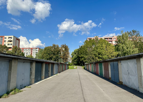 Garaž na predaj  - Gorazdova Púchov pri Makyte