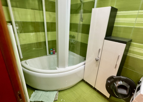 Nádherný 6 izbový rodinný dom v horskom prostredí  - Zariečie  pri  Púchove