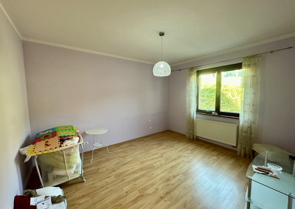 Nádherný 6 izbový rodinný dom v horskom prostredí  - Zariečie  pri  Púchove