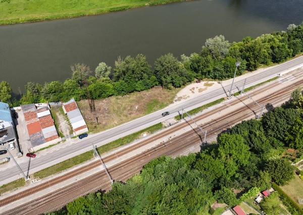 Predaj pozemku v priemyselnej časti mesta Púchov  / Nosice - stavebný pozemok