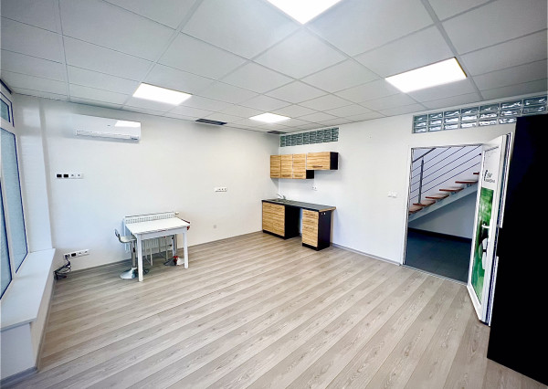 Kancelária v centre mesta  s klimatizáciou - Pasáž 2. poschodie 46 m2