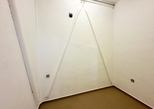 Obchodno - skladový priestor  s vlastným sociálnym zázemím   a parkovacími miestami v priemyselnom parku Nosice -  Púchov