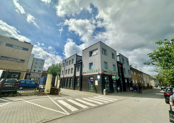 Kancelárske priestory  v absolútnom centre mesta Púchov     28 m2