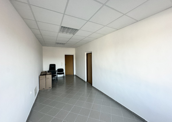 Prenájom kancelárskych priestorov  Púchov  - Nosice  firemné zázemie od 18m2 až po 54m2