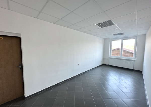 Prenájom kancelárskych priestorov  Púchov  - Nosice  firemné zázemie od 18m2 až po 54m2