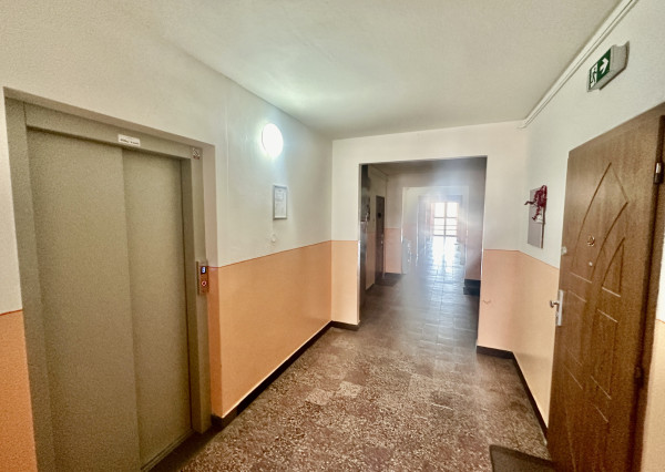 Predaj 2 izbový byt  - Trenčín  - Juh   - Západná    - Predané