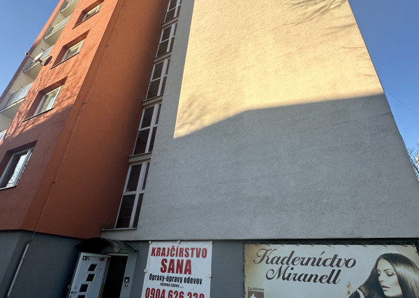 Predaj 2 izbový byt  - Trenčín  - Juh   - Západná    - Predané