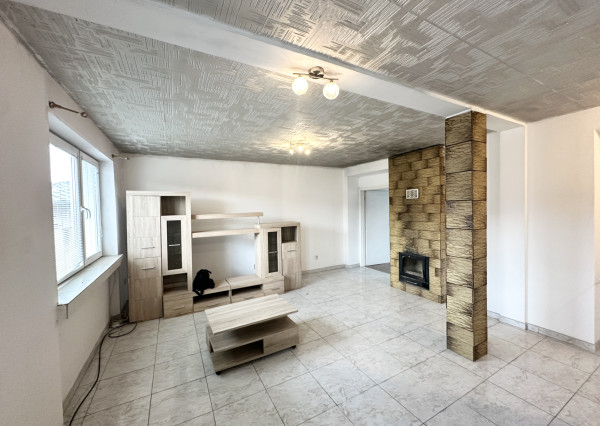 2. izbový byt  s vlastnou záhradkou /šopkou  a parkovacím priestorom pri bytovke   Dohňany  - Púchov