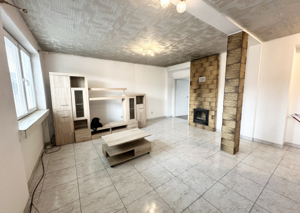 2. izbový byt  s vlastnou záhradkou /šopkou  a parkovacím priestorom pri bytovke   Dohňany  - Púchov