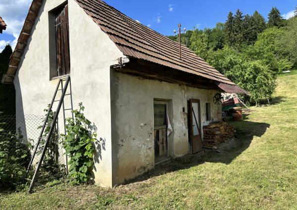 Reality Pre Vás  - máme pre vás skvelú ponuku  Pozemok s RD len kúsok od Púchova