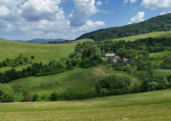 Predaj investičného pozemku  v nádhernej prírode  18.858 m2