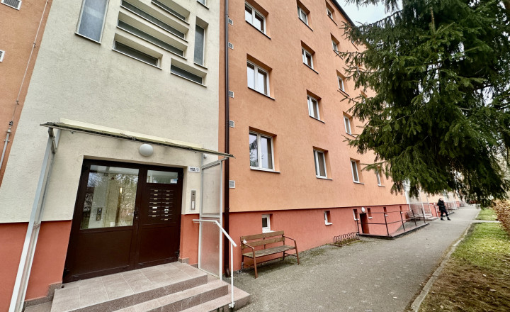 3 izbový byt s  možnosťou vlastnej úpravy centrum Púchov - fotografia 18