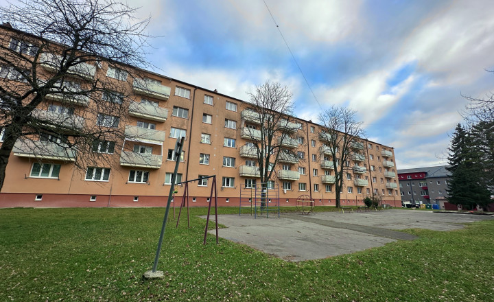 3 izbový byt s  možnosťou vlastnej úpravy centrum Púchov - fotografia 2