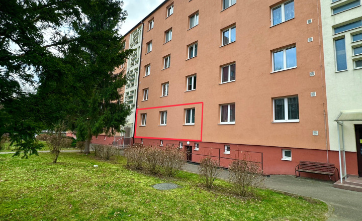 3 izbový byt s  možnosťou vlastnej úpravy centrum Púchov - fotografia 21