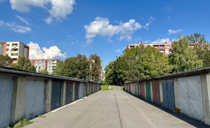 Reality  Pre Vás   na  predaj  - Garaž na predaj  - Gorazdova Púchov pri Makyte - fotografia 3