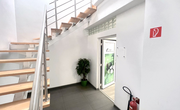 Kancelária v centre mesta  s klimatizáciou - Pasáž  46 m2 - fotografia 12