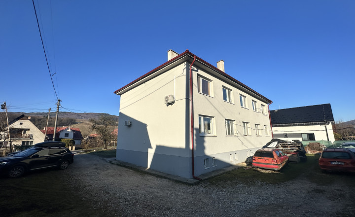 2 izbový byt s pozemkom  260m2  vlastnou záhradkou  a šopkou - fotografia 14