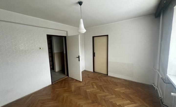 Reality Pre Vás  -Predaj 3-izbový byt s garážou a pozemkom - fotografia 3