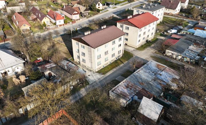 Reality Pre Vás  -Predaj 3-izbový byt s garážou a pozemkom - fotografia 14